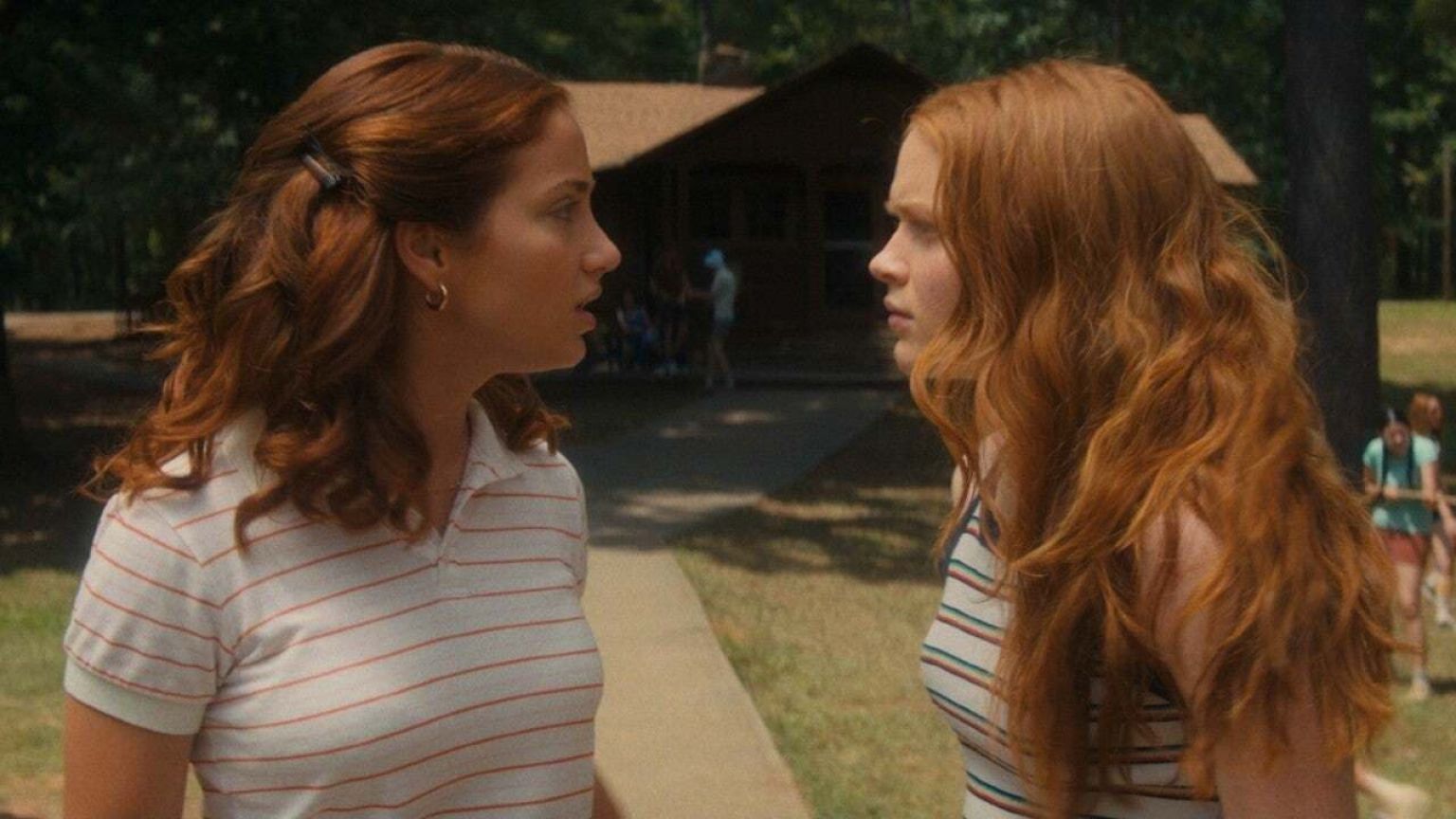 Actrice Sadie Sink neemt spannende scène uit 'Fear Street Part Two: 1978' beeld voor beeld door