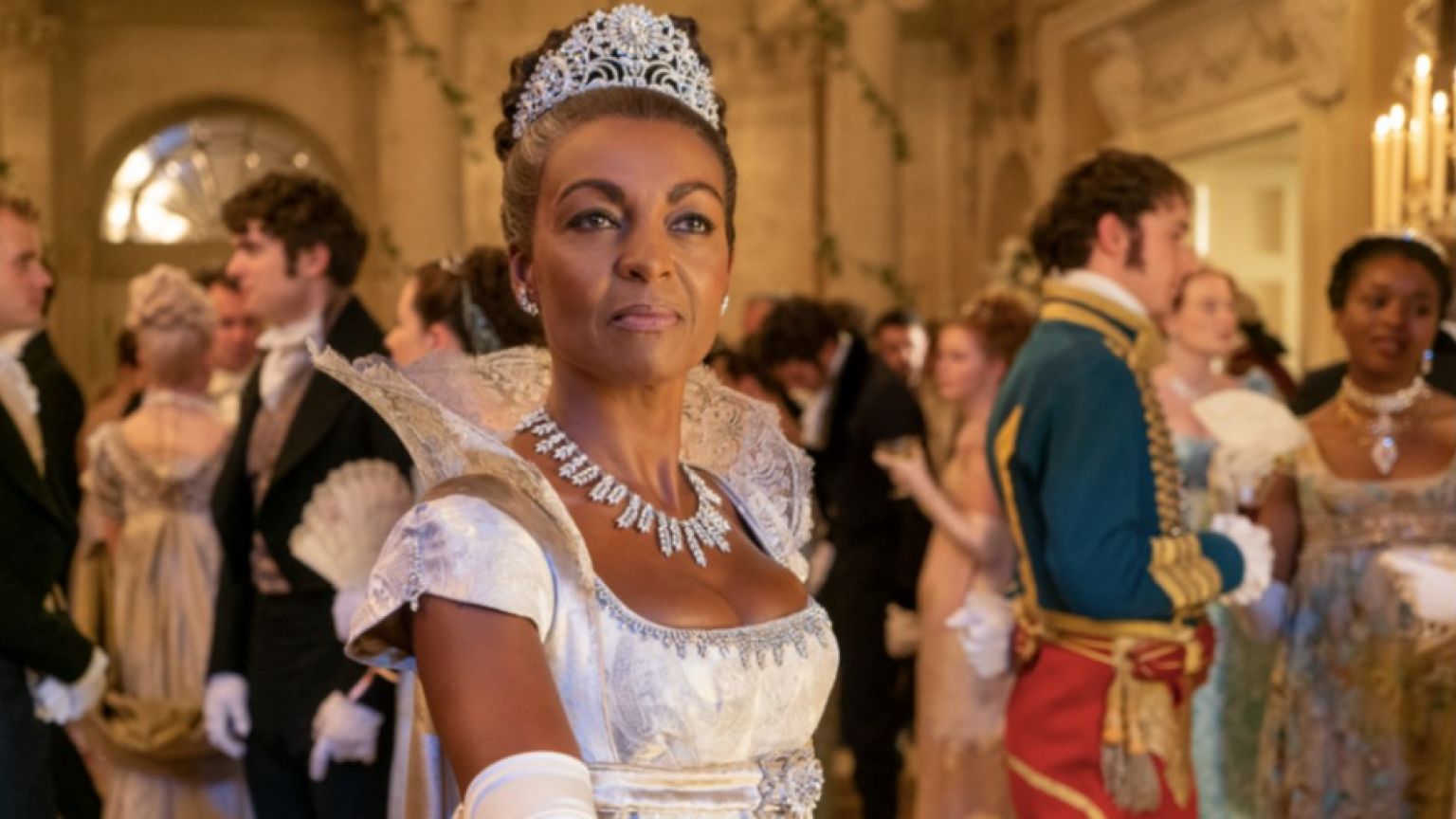'Bridgerton'-sterren Adjoa Andoh en Julie Anne Robinson gevraagd voor verfilming van 'Island Queen'