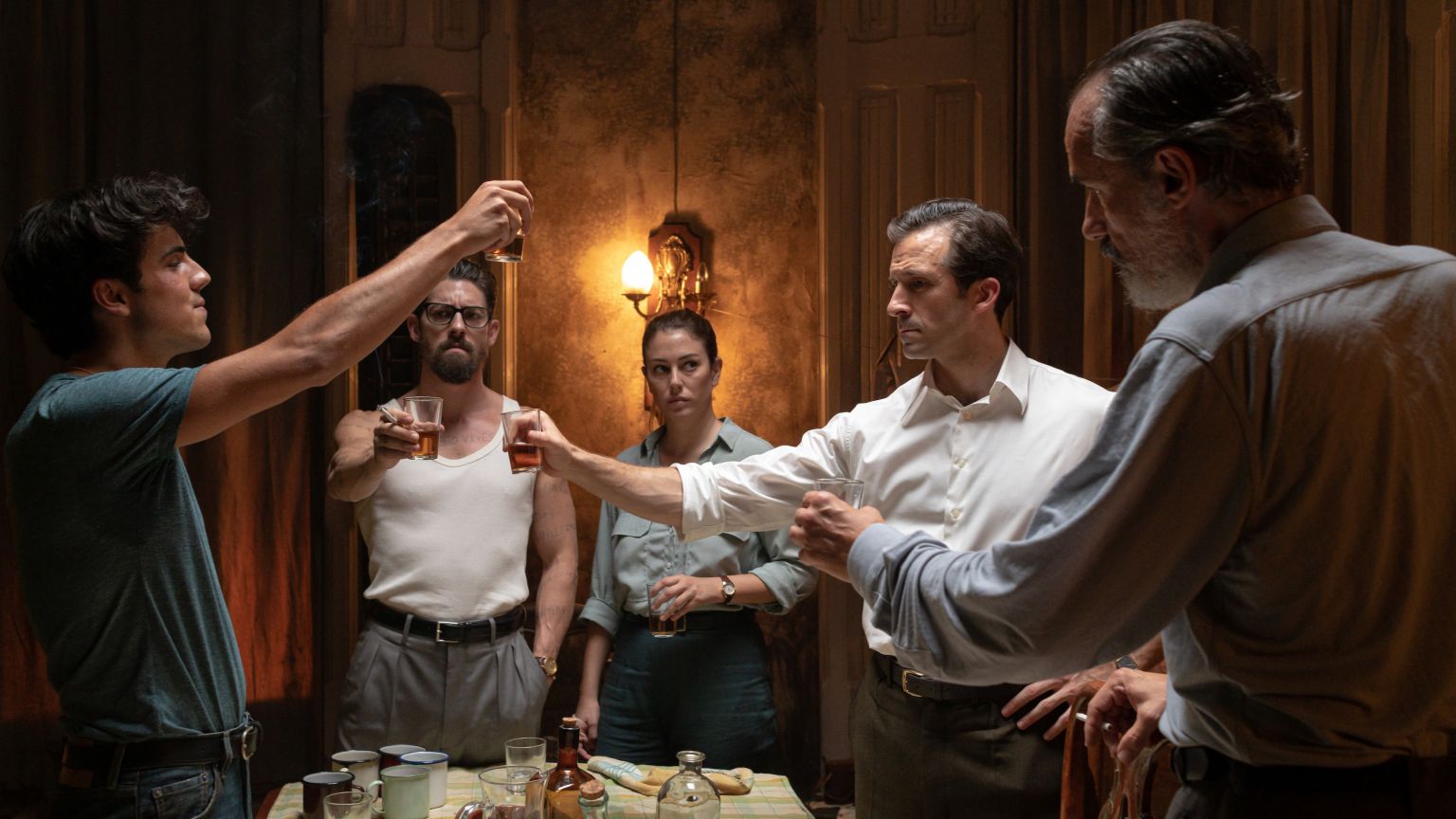 Netflix onthult eerste beelden en releasedatum van Spaanse serie 'Jaguar' over wraak op nazi's na WOII