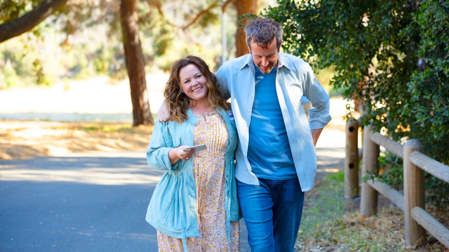 Melissa McCarthy kampt met groot verlies in de trailer van Netflix-film 'The Starling'