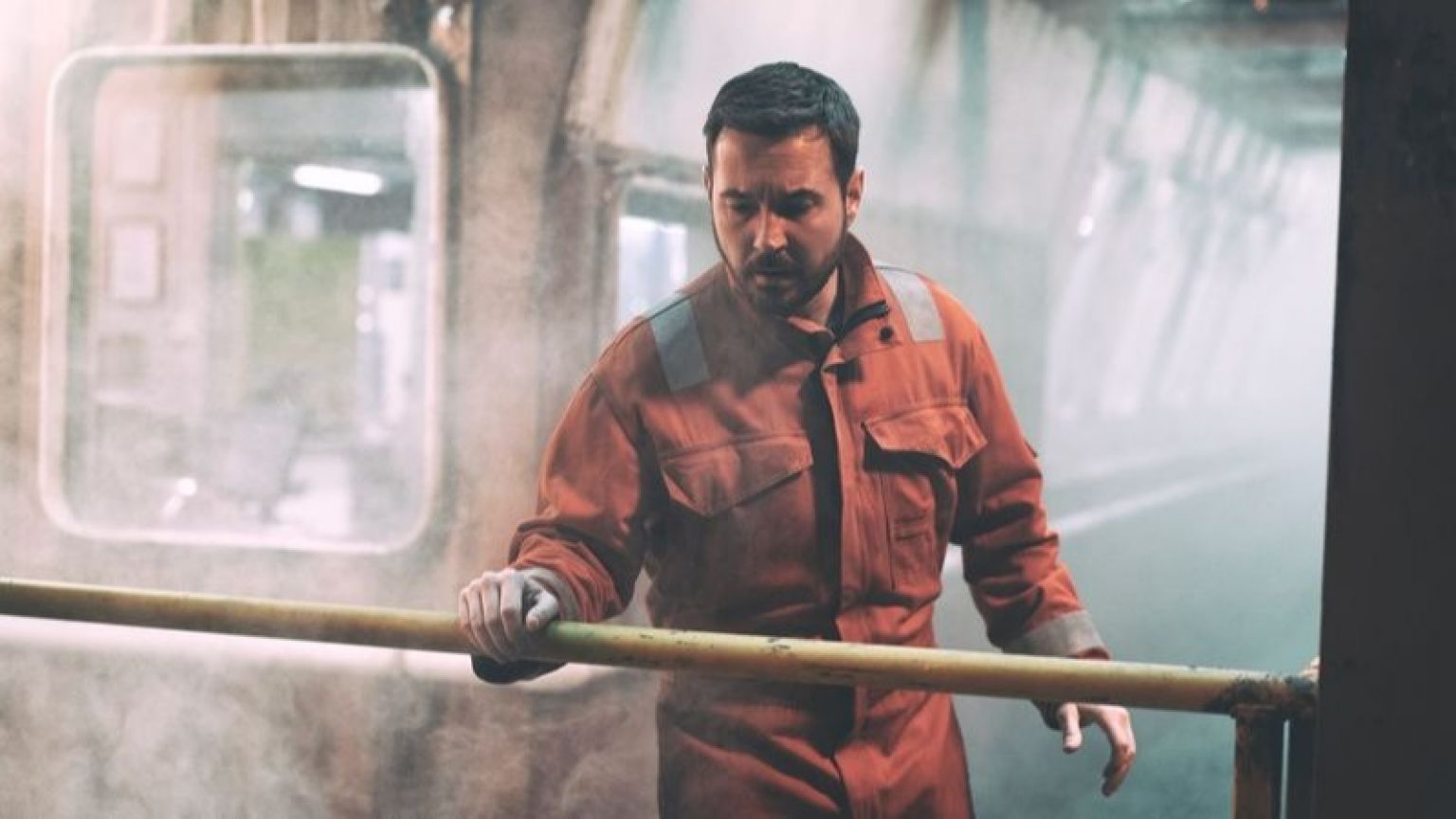 Amazon Prime Video stelt ons voor aan hoofdrolspelers van 'The Rig' in eerste beelden van spannende dramaserie