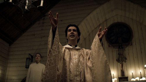 'Haunting of Hill House'-maker deelt de trailer van nieuwe Netflix-horrorserie 'Midnight Mass'