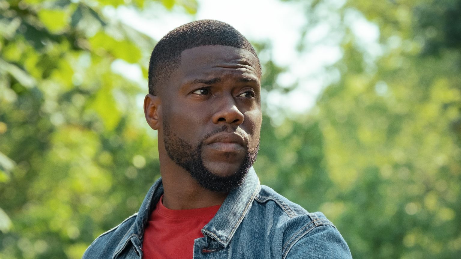Kevin Hart speelt een meesterdief in nieuwe Netflix-film 'Lift'