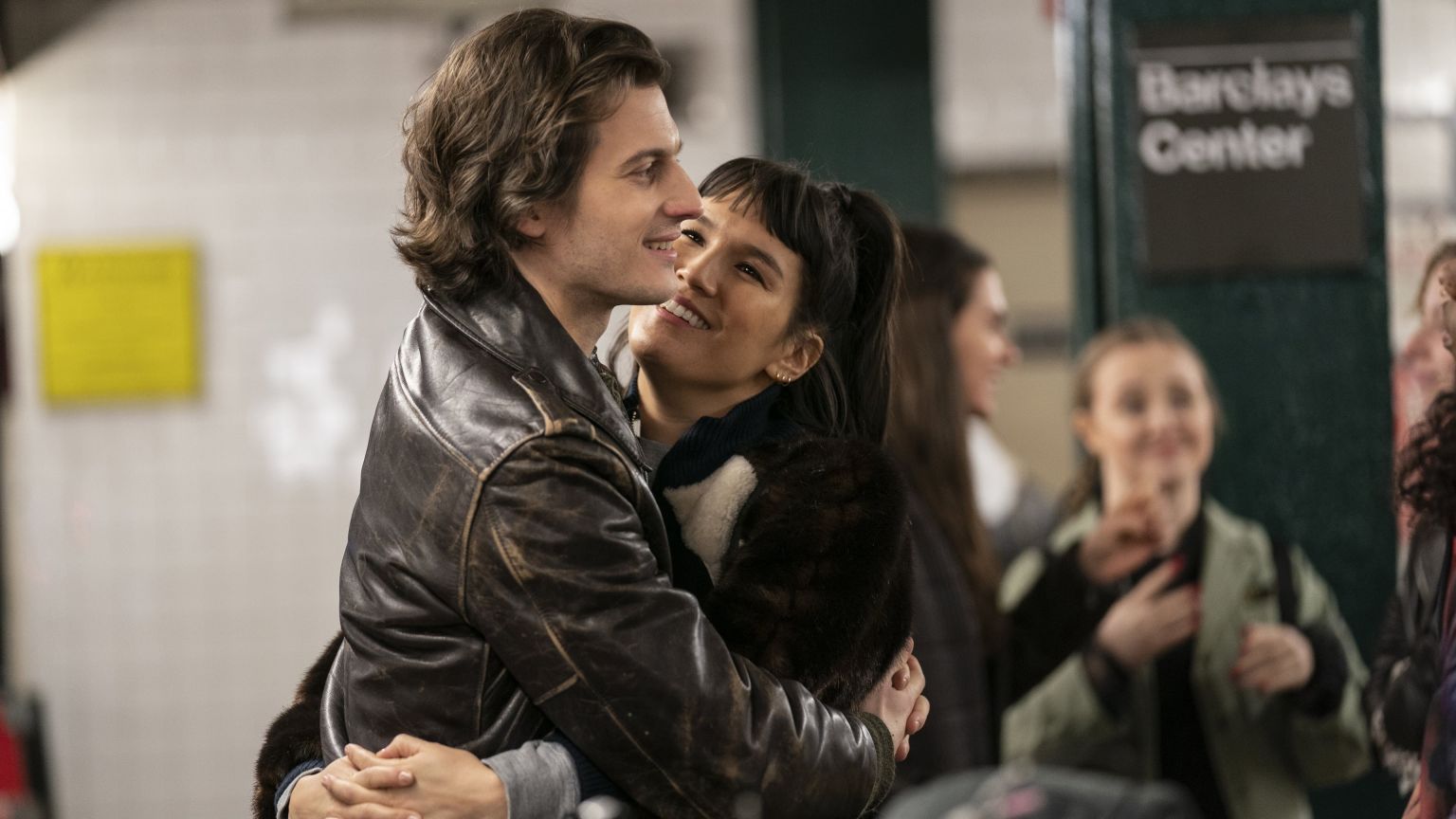 Veelbelovende trailer van het nieuwe seizoen van 'Love Life' nu te zien