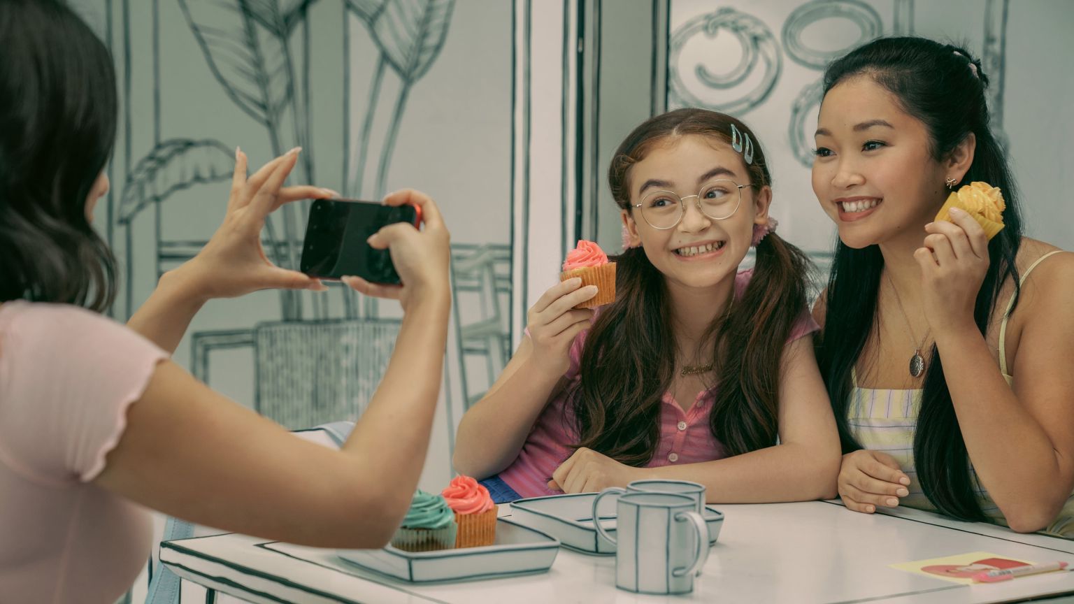 Netflix geeft video update over 'To All the Boys'-spin-offserie