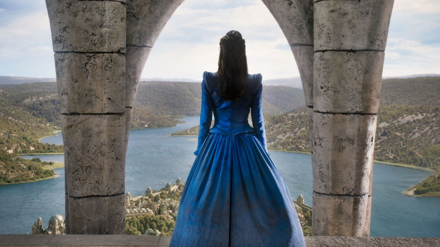 Moiraine Sedai verheldert haar missie in 'The Wheel of Time'-video
