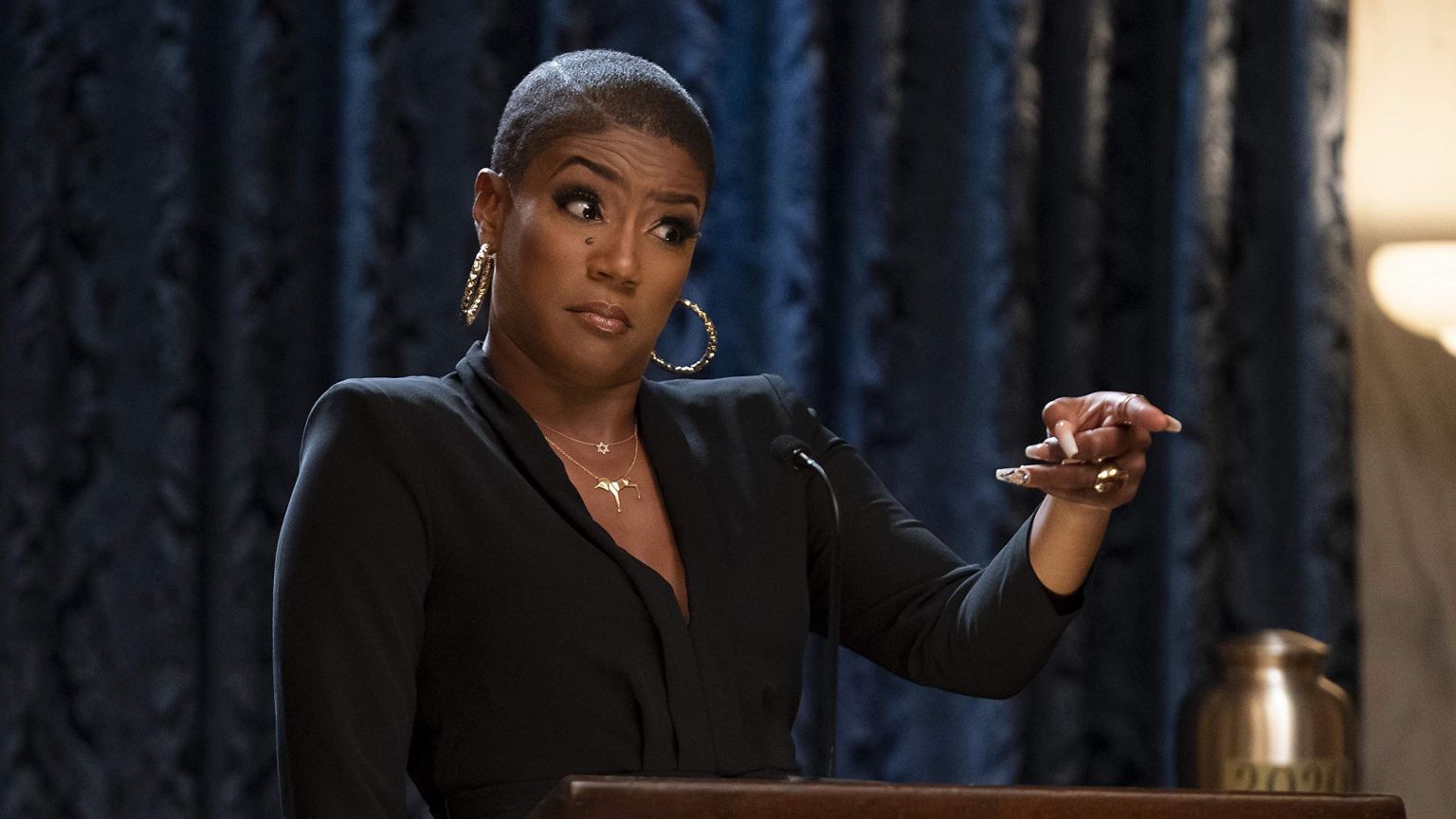 McG regisseert nieuwe Netflix-productie 'Mysterie Girl' met Tiffany Haddish