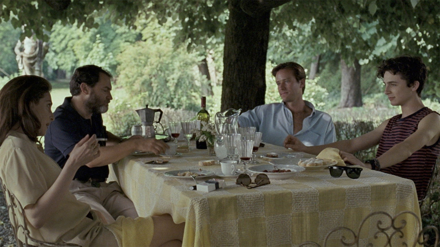 Michael Stuhlbarg zou graag terugkeren voor 'Call Me by Your Name'-vervolg