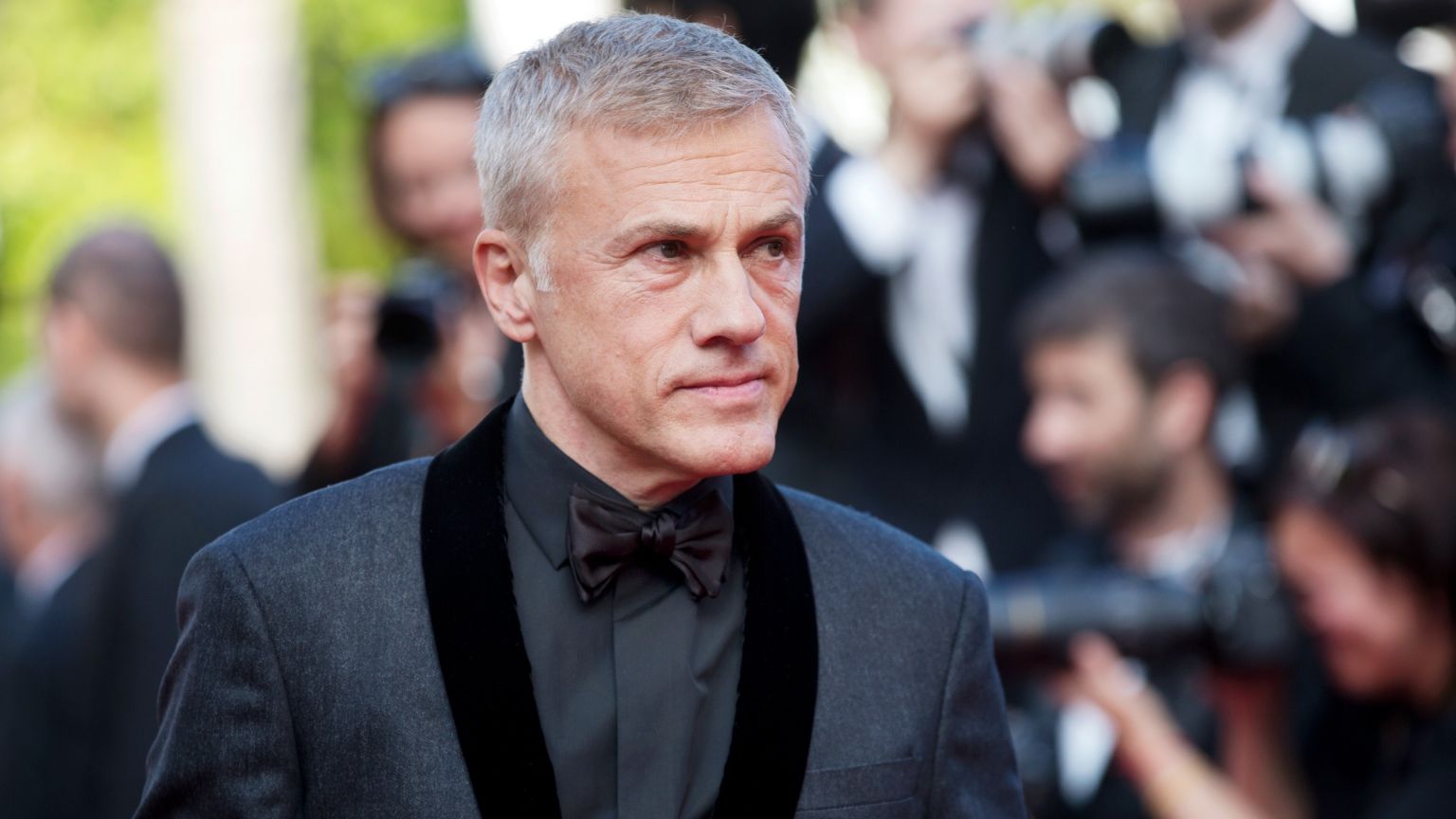 Amazon Prime Video kondigt duistere serie 'The Consultant' aan met Christoph Waltz in de hoofdrol