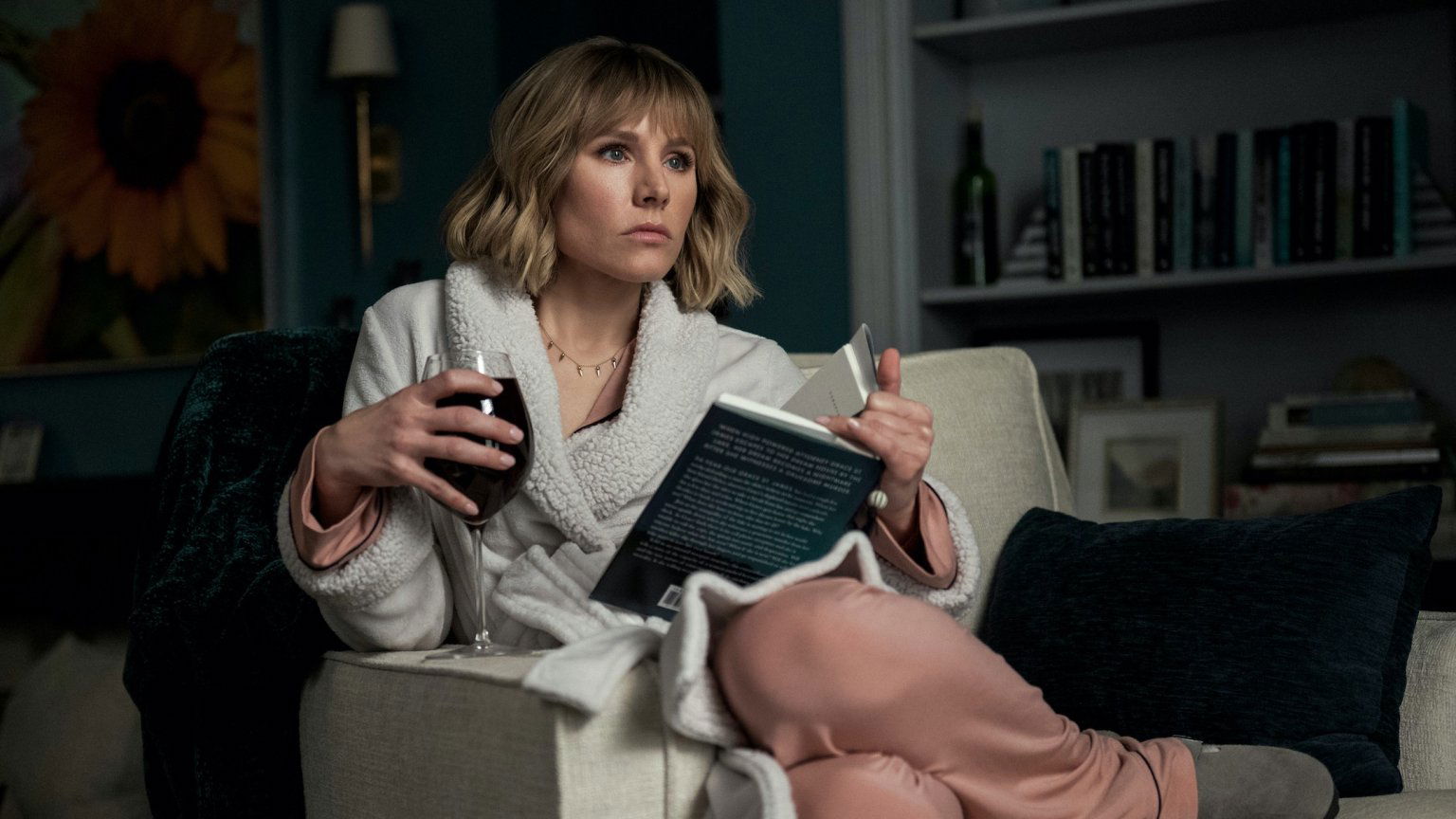 Nieuwe beelden onthuld van Netflix-miniserie 'The Woman in the House' met Kristen Bell
