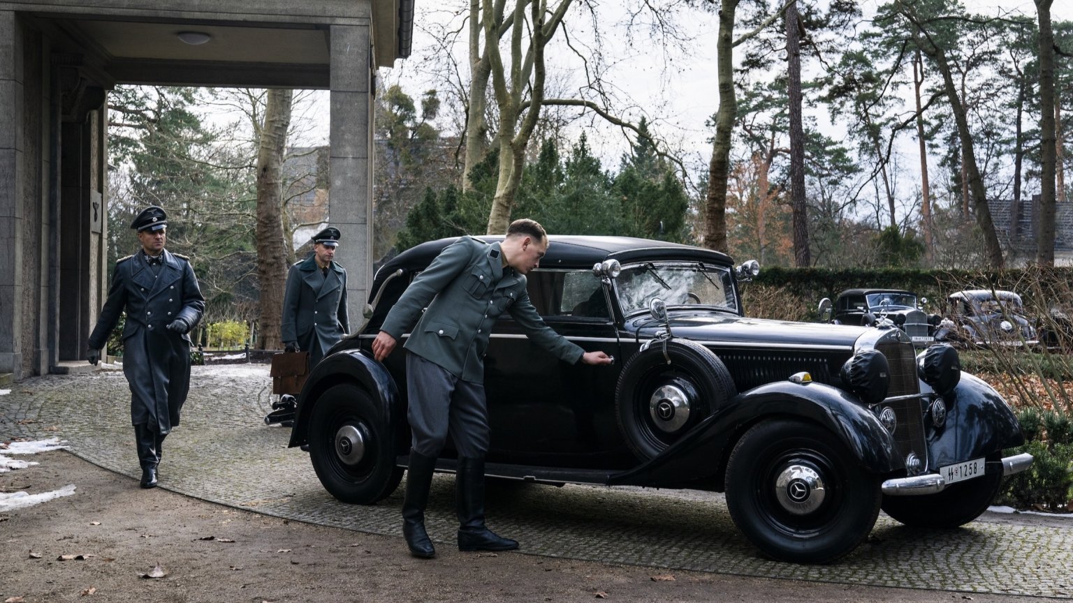 Eerste trailer te zien van waargebeurde oorlogsfilm 'Die Wannsee Konferenz'