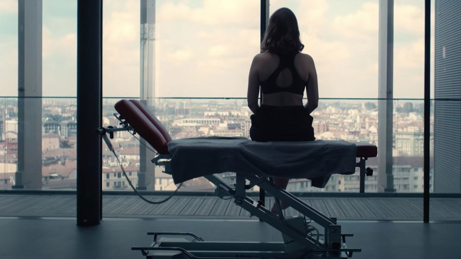 Netflix onthult trailer van romantische Italiaanse dramaserie 'Fedeltà'