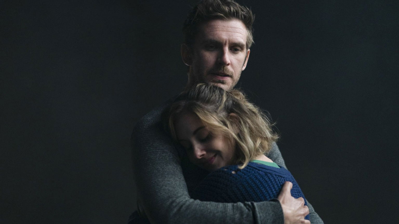 Alison Brie op de vlucht in eerste trailer van Dave Franco's regiedebuut 'The Rental'
