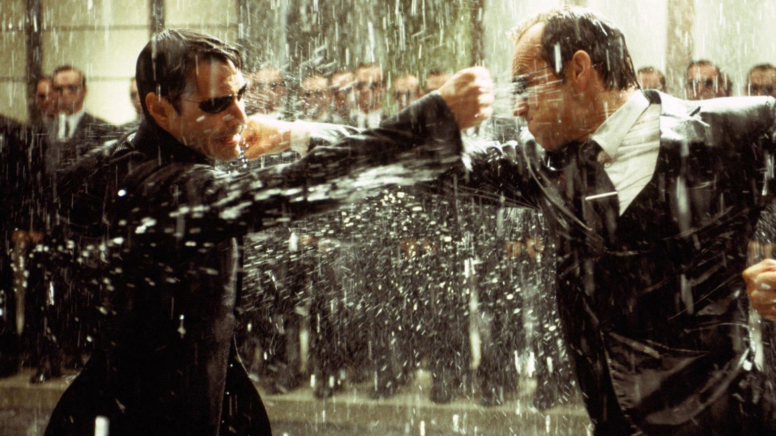 Hugo Weaving bevestigt de afwezigheid van Agent Smith in 'The Matrix 4'