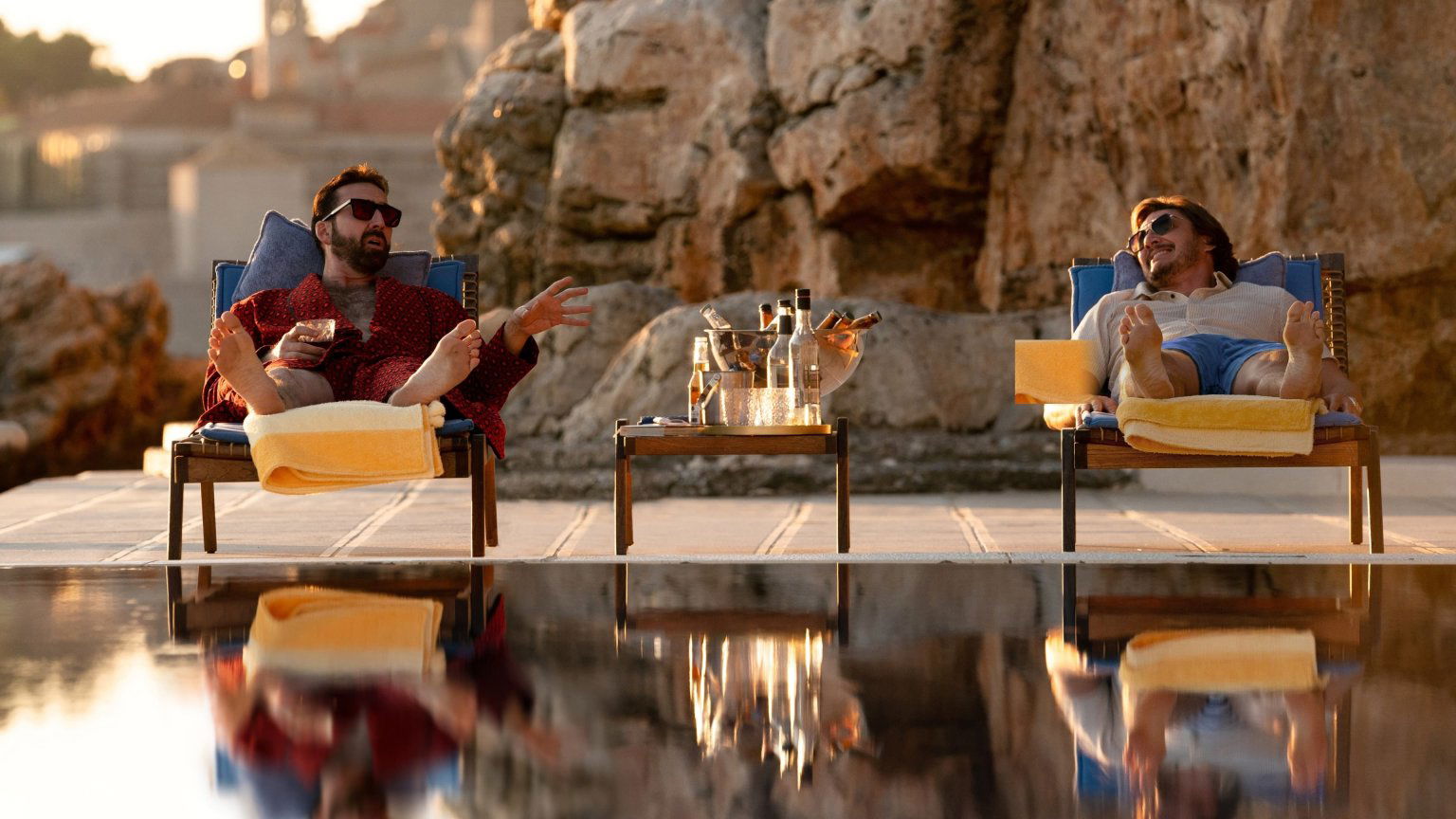 Nicolas Cage schittert in nieuwe trailer van 'The Unbearable Weight of Massive Talent'