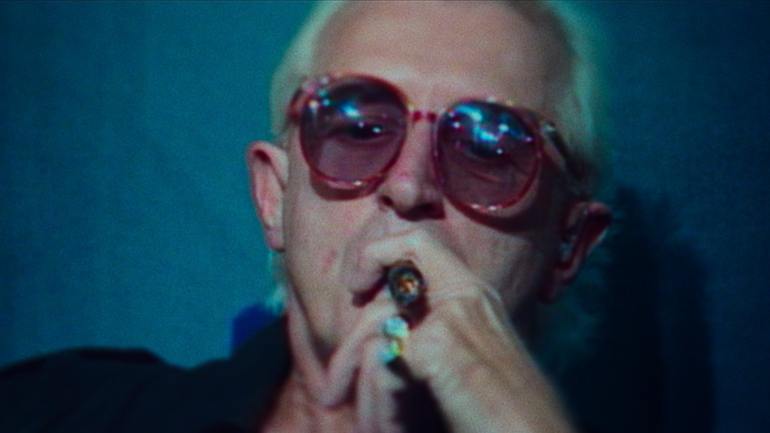 Netflix deelt de trailer van docuserie 'Jimmy Savile: A British Horror Story'