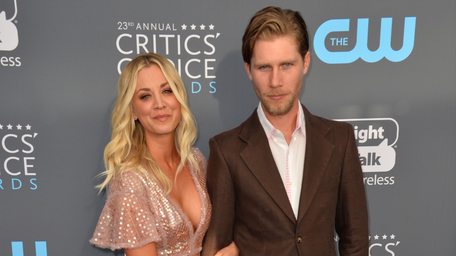 'The Big Bang Theory'-actrice Kaley Cuoco troosteloos nadat Kate Hudson gecast werd in 'Knives Out 2'
