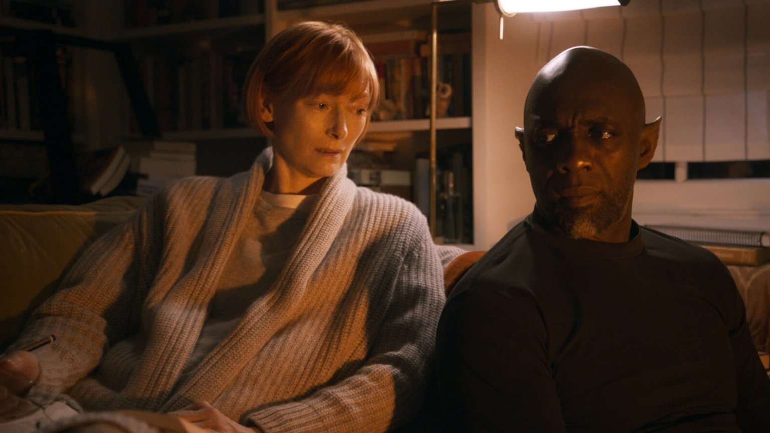 Tilda Swinton en Idris Elba schitteren in de trailer van George Millers 'Three Thousand Years of Longing'