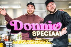 Donnie Speciaal (2022)