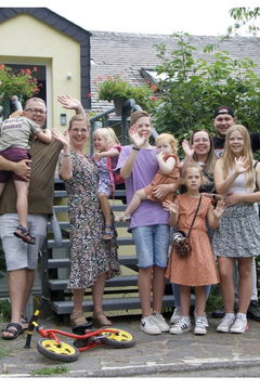 Een huis vol emigreert (2024‑ )