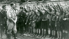 De macht van het beeld. Opkomst en ondergang van Hitler (2022)